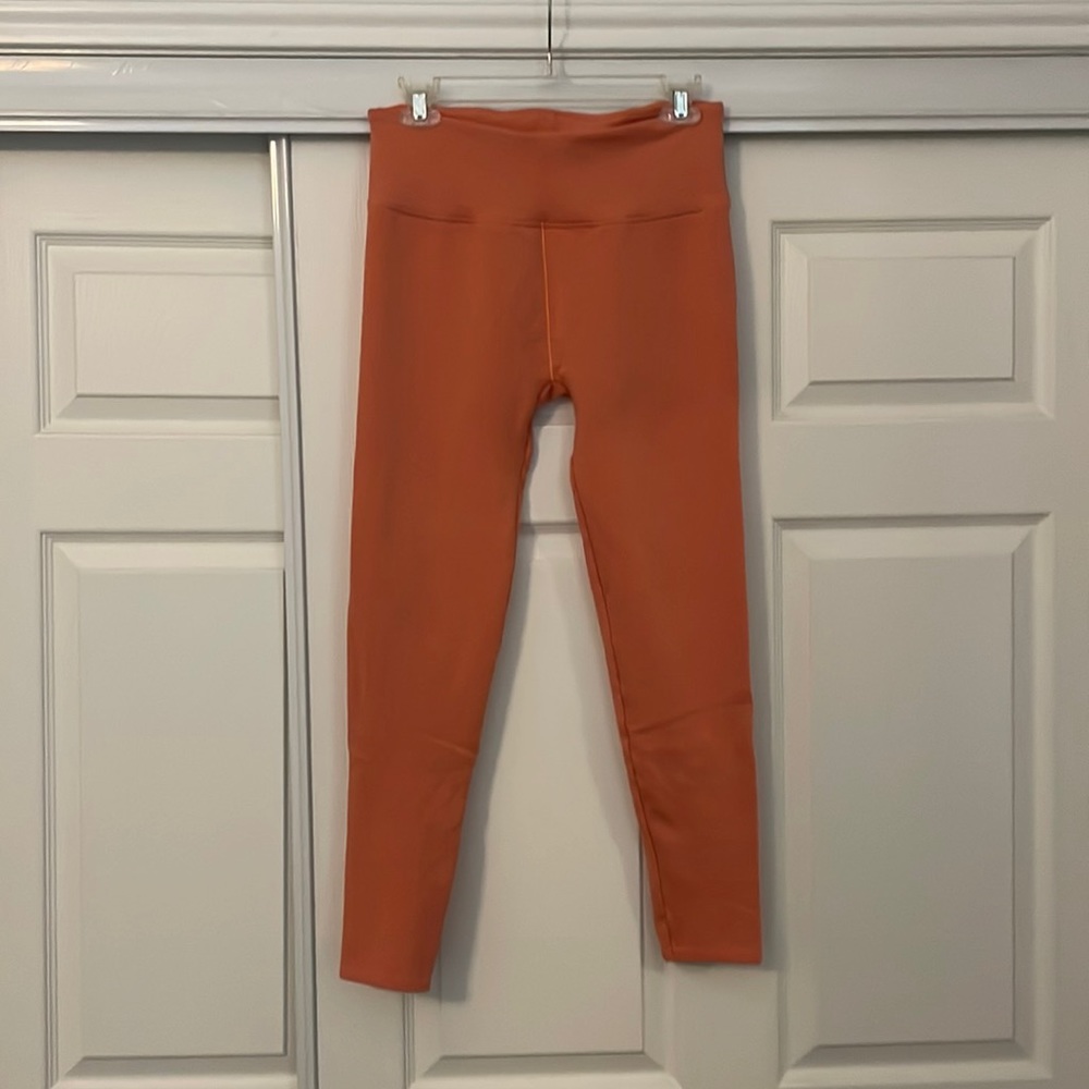 Fabletics legging. Ribbed. Coral. Large